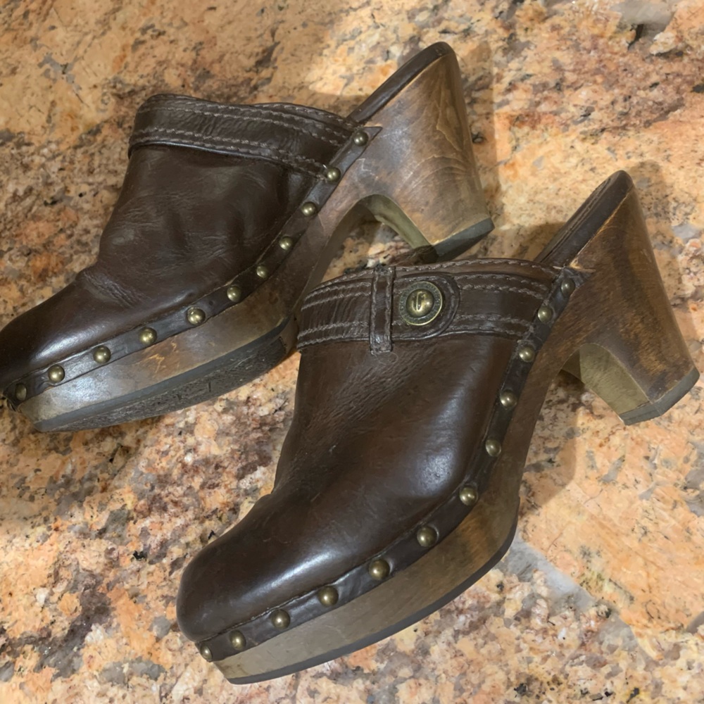 Frye Audra Button Heel Clog, dark brown leather